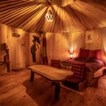Cabane-romances-salon-interieur